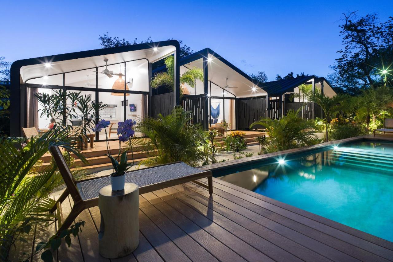 Favela Chic : Beach lifestyle experience in a unique design bungalow